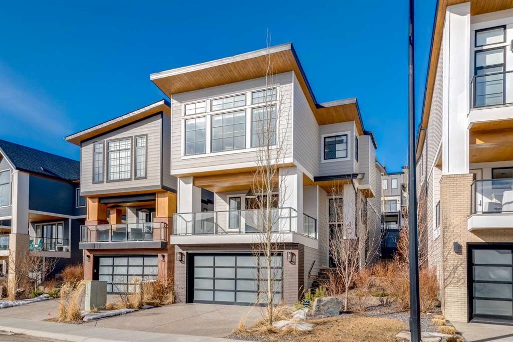 40 Timberline Way Sw, Calgary, AB - Outdoor With Facade