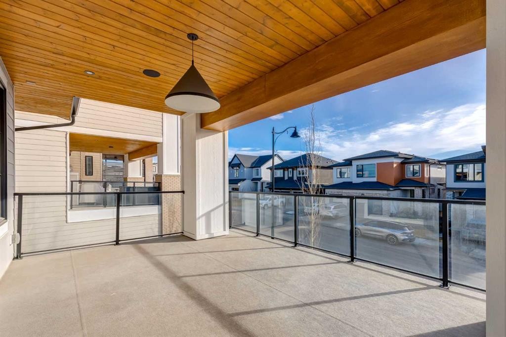 40 Timberline Way Sw, Calgary, AB - Outdoor With Exterior