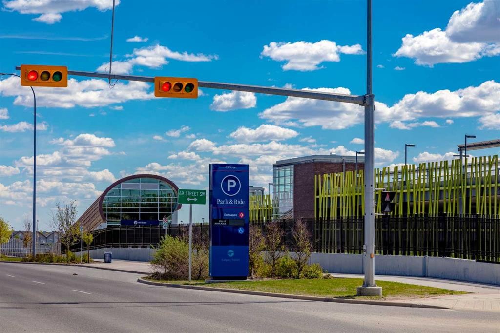 40 Timberline Way Sw, Calgary, AB - Outdoor