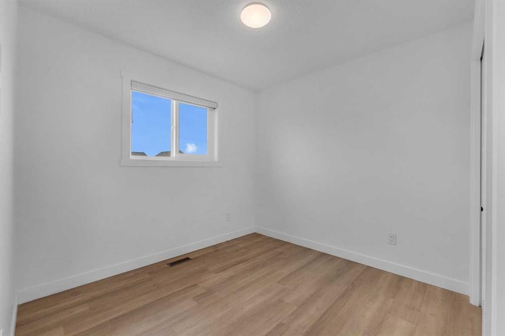 429 Taradale Drive Ne, Calgary, AB - Indoor Photo Showing Other Room