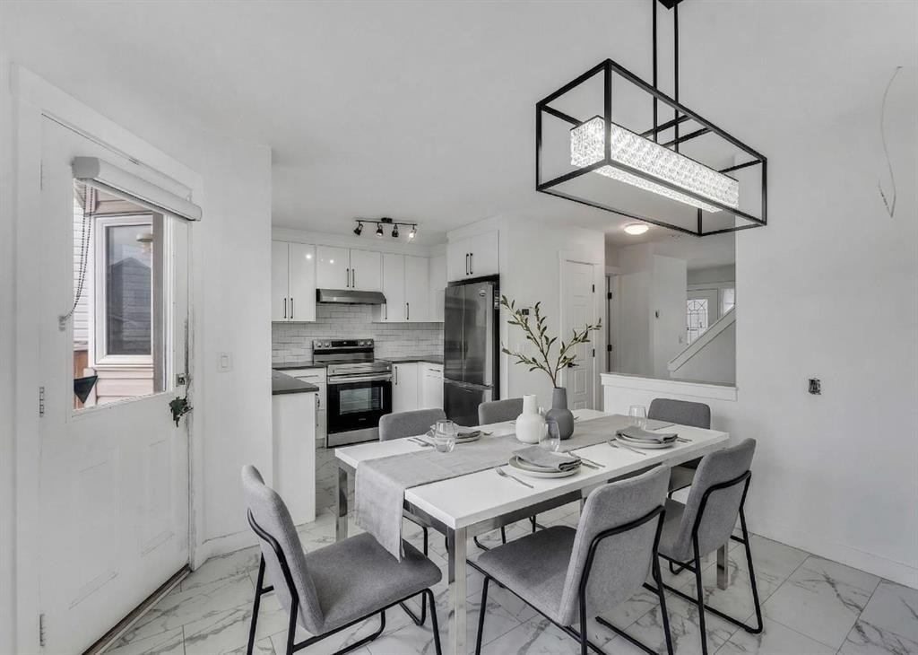 429 Taradale Drive Ne, Calgary, AB - Indoor
