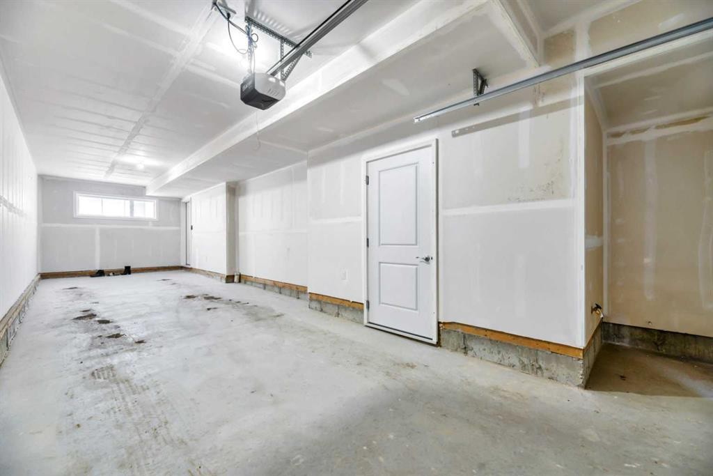 337-301 Redstone Boulevard Ne, Calgary, AB - Indoor