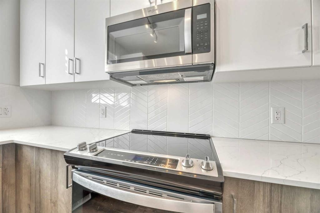 337-301 Redstone Boulevard Ne, Calgary, AB - Indoor Photo Showing Kitchen