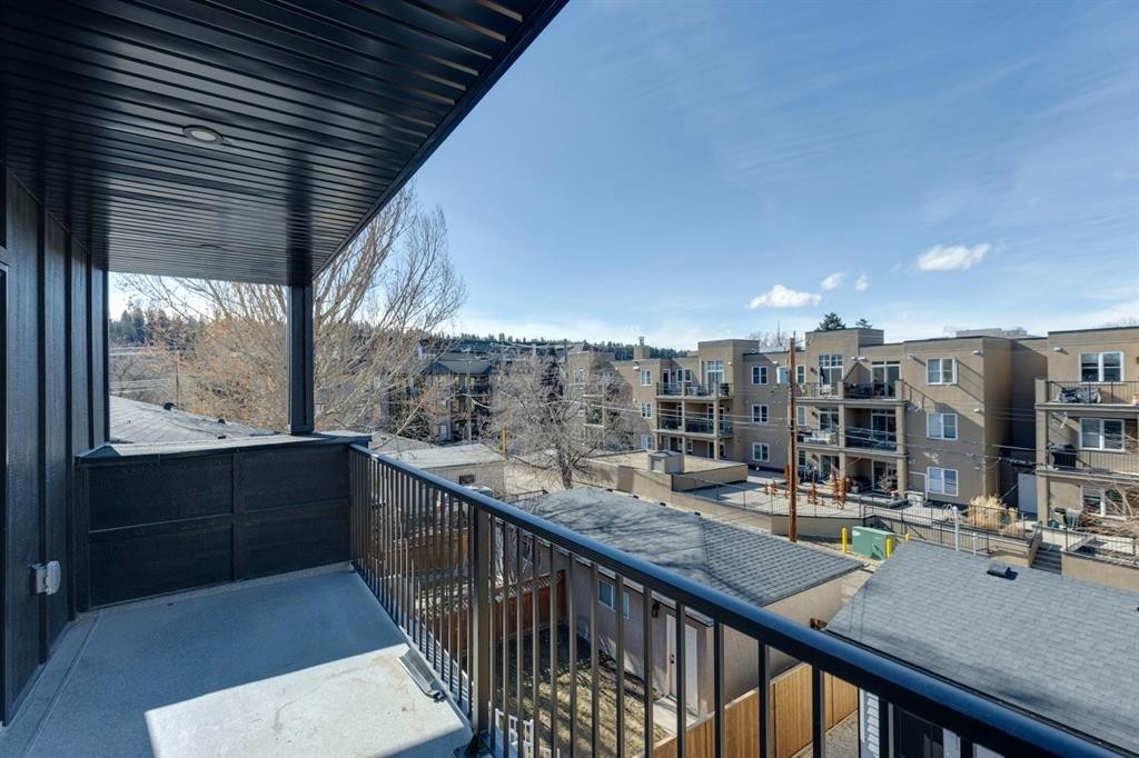 523 32 Street Nw, Calgary, AB - Outdoor With Balcony