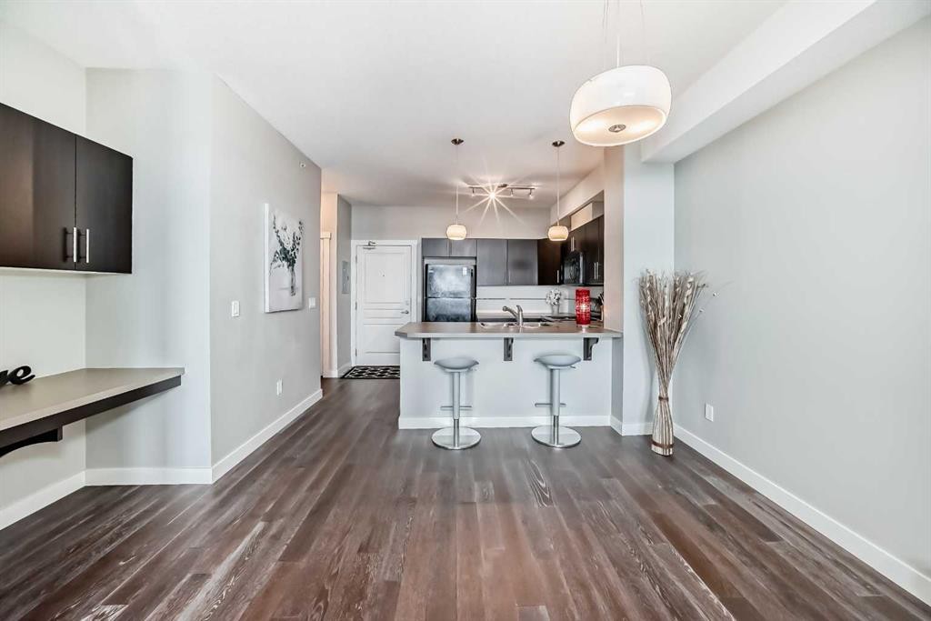 405-2300 Evanston Square, Calgary, AB - Indoor Photo Showing Other Room