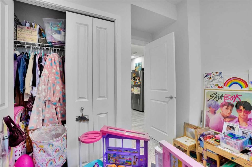 181 Walcrest Boulevard, Calgary, AB - Indoor