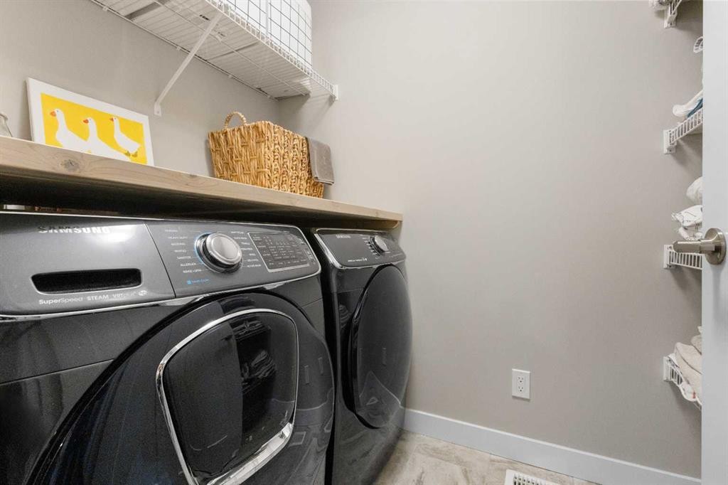 227 148 Avenue Nw, Calgary, AB - Indoor Photo Showing Laundry Room