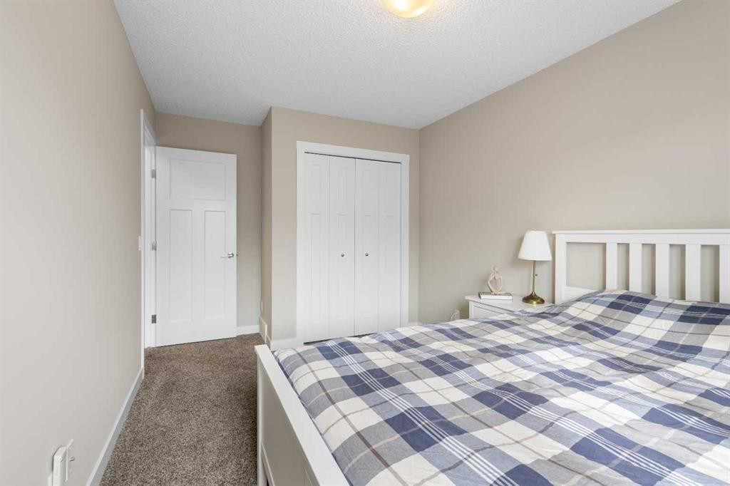 227 148 Avenue Nw, Calgary, AB - Indoor Photo Showing Bedroom