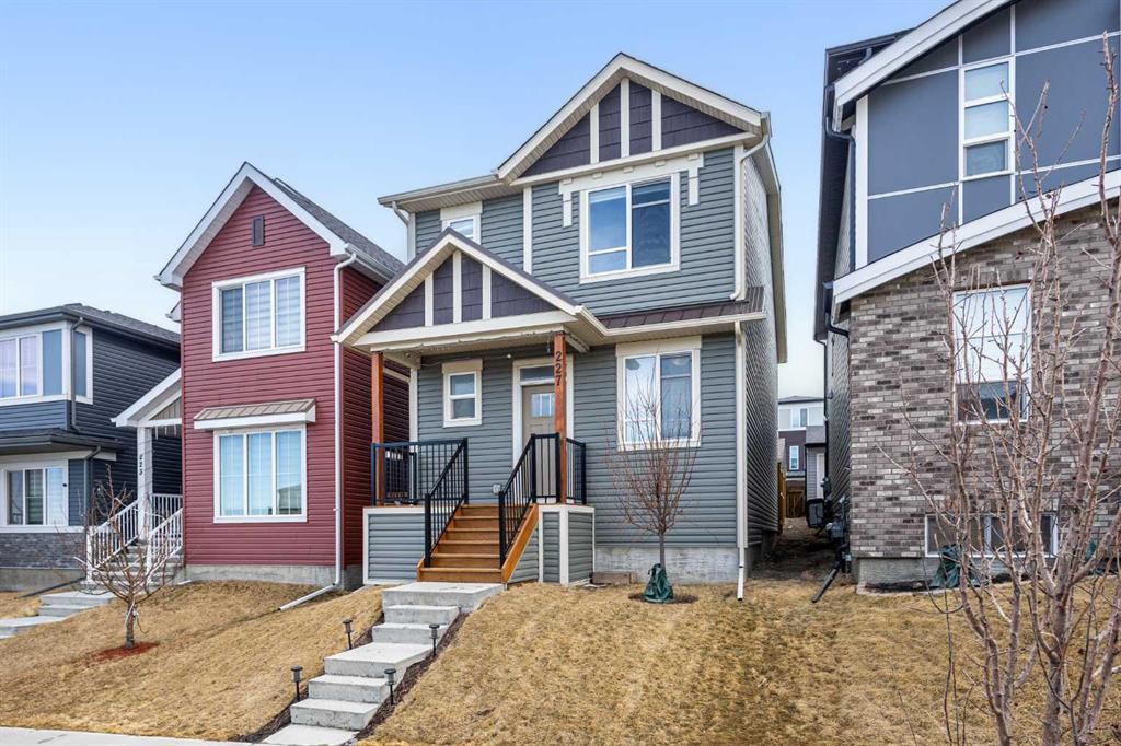 227 148 Avenue Nw, Calgary, AB - Outdoor With Facade