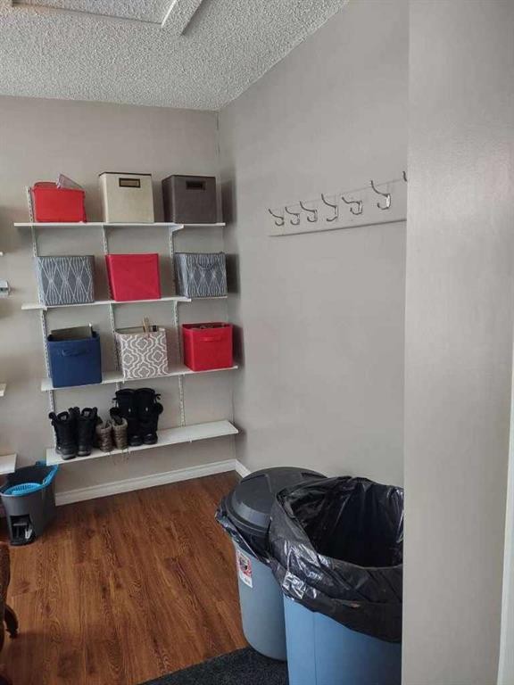 517 454029 Rr 11, Westerose, AB - Indoor