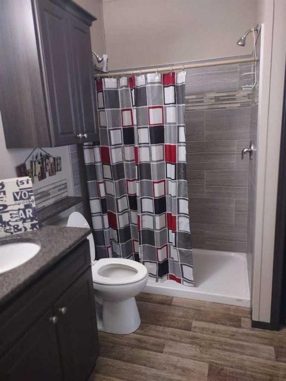 517 454029 Rr 11, Westerose, AB - Indoor Photo Showing Bathroom