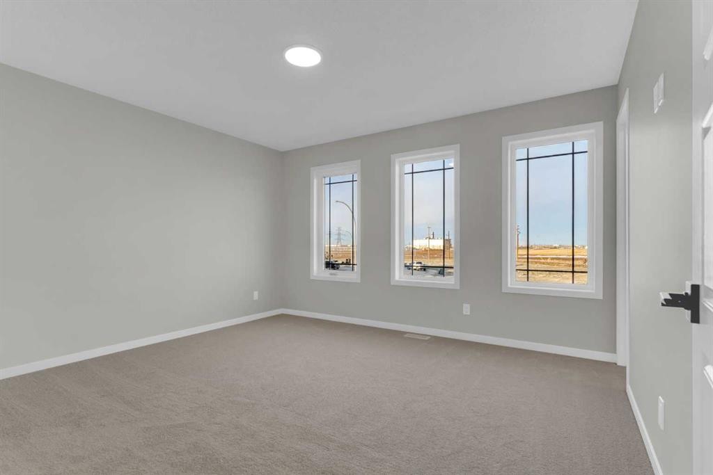 15 Corner Glen Drive Ne, Calgary, AB - Indoor Photo Showing Other Room