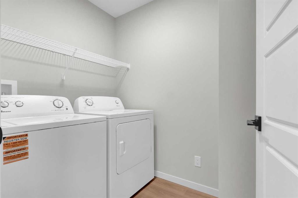 15 Corner Glen Drive Ne, Calgary, AB - Indoor Photo Showing Laundry Room