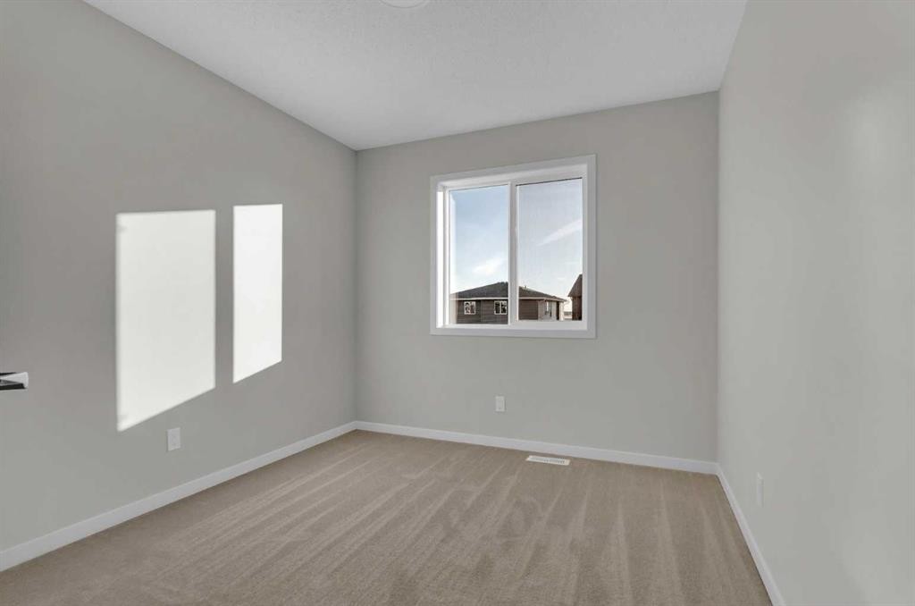 15 Corner Glen Drive Ne, Calgary, AB - Indoor Photo Showing Other Room