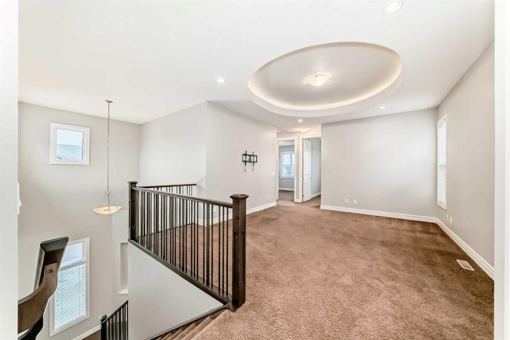 7904 Masters Boulevard Se, Calgary, AB - Indoor Photo Showing Other Room