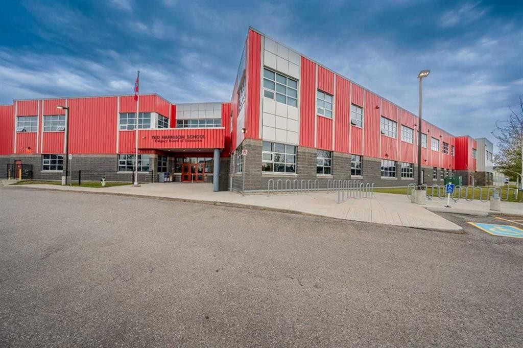 222-355 Taralake Way Ne, Calgary, AB - Outdoor