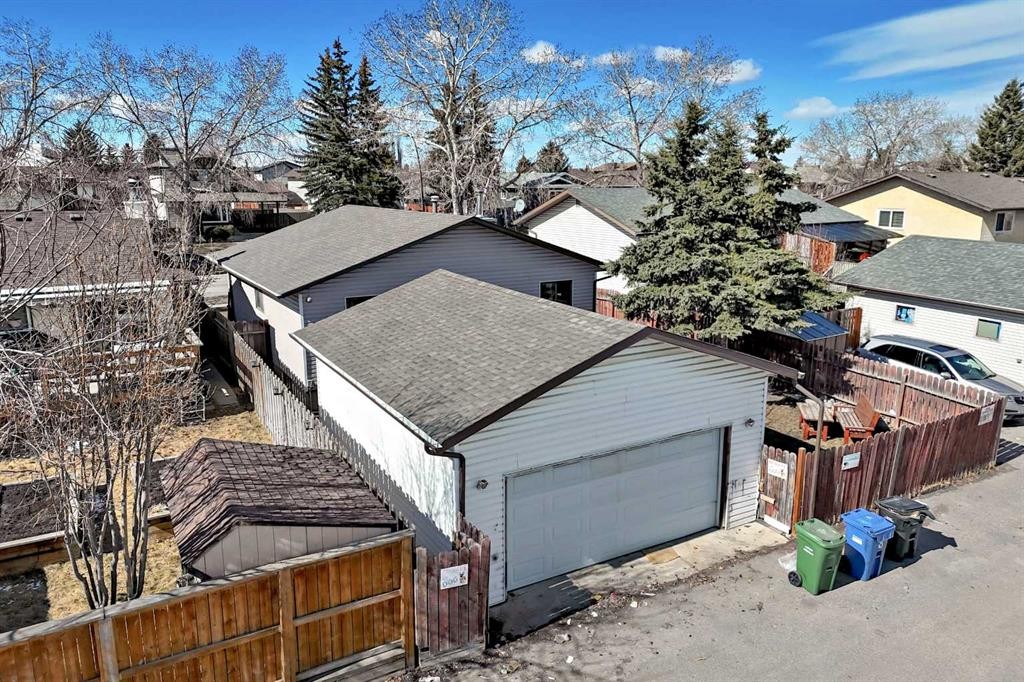 6735 Temple Drive Ne, Calgary, AB - Outdoor
