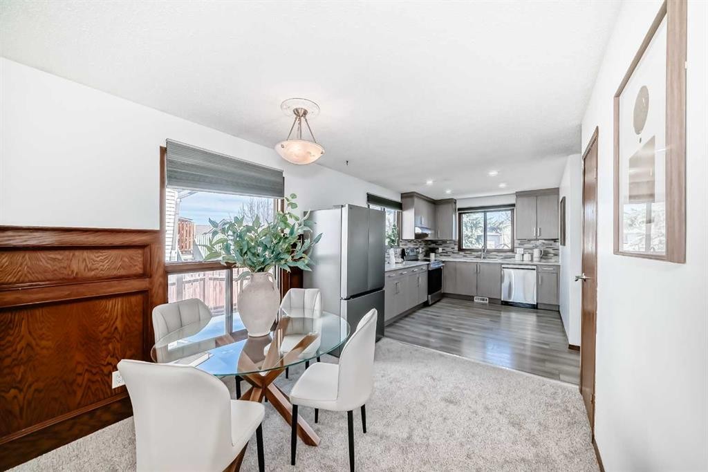 6735 Temple Drive Ne, Calgary, AB - Indoor Photo Showing Dining Room