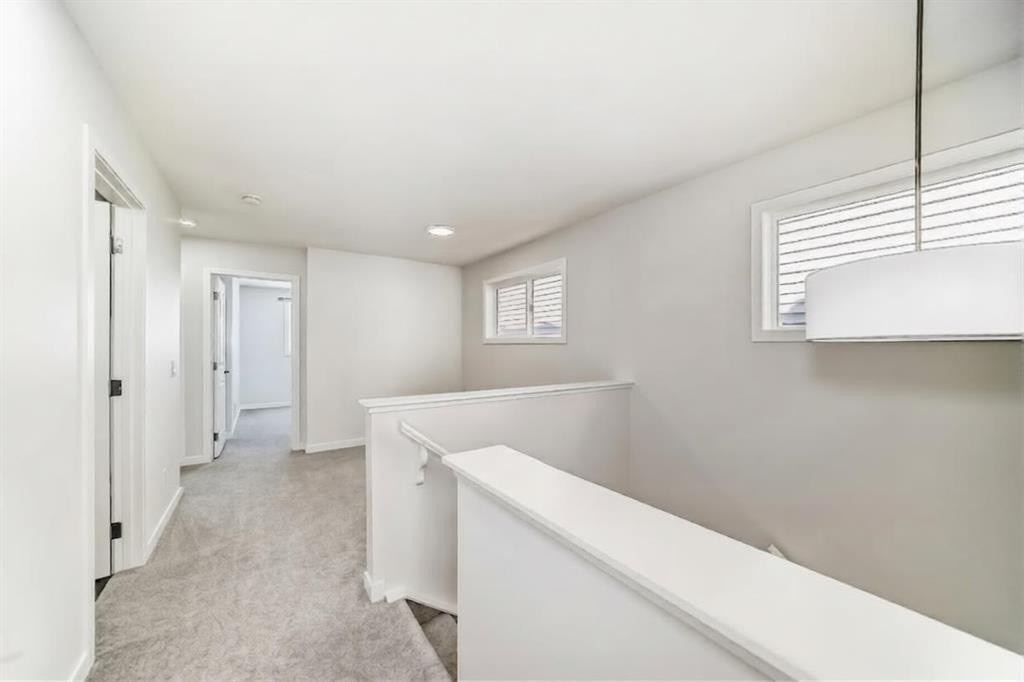 615 Lucas Boulevard Nw, Calgary, AB - Indoor Photo Showing Other Room