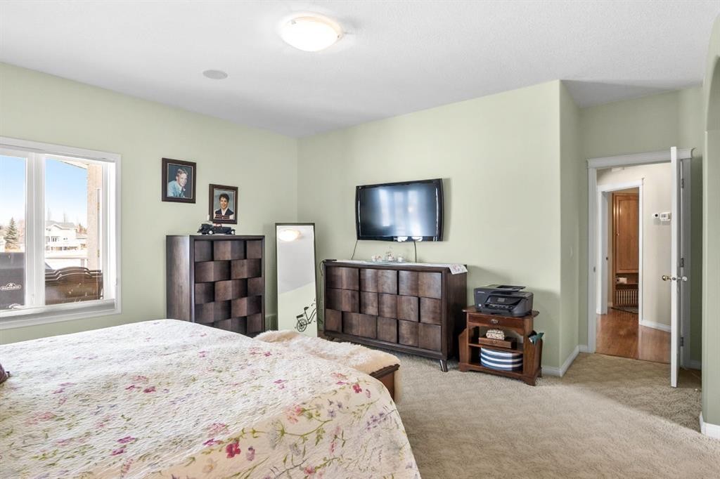 35 Lake Ridge, Olds, AB - Indoor Photo Showing Bedroom