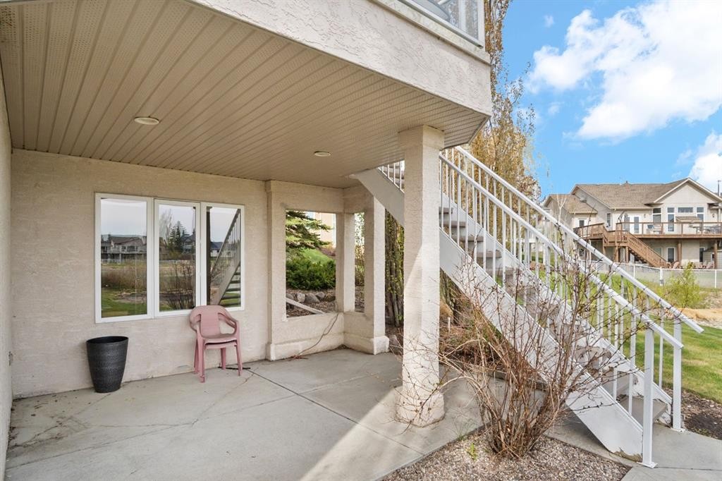 35 Lake Ridge, Olds, AB - Outdoor