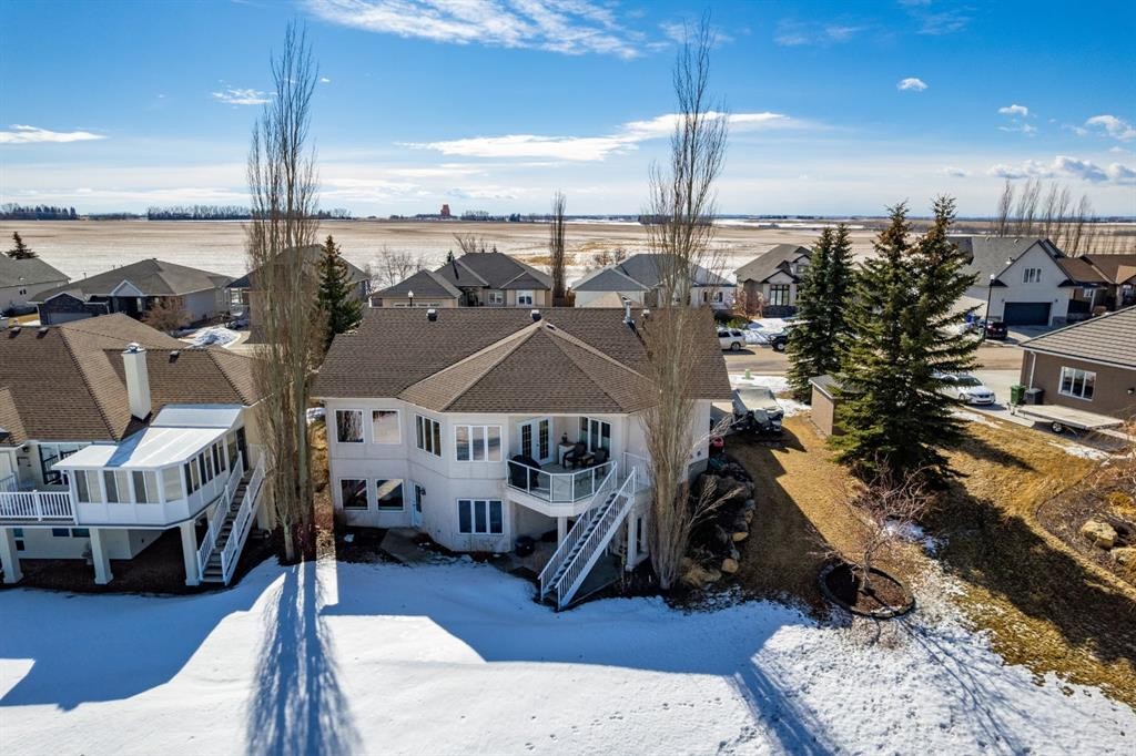 35 Lake Ridge, Olds, AB - Outdoor