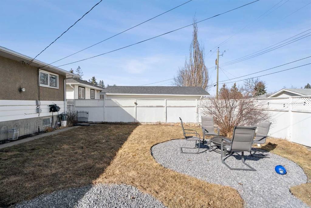 6112 Buckthorn Road Nw, Calgary, AB - Outdoor