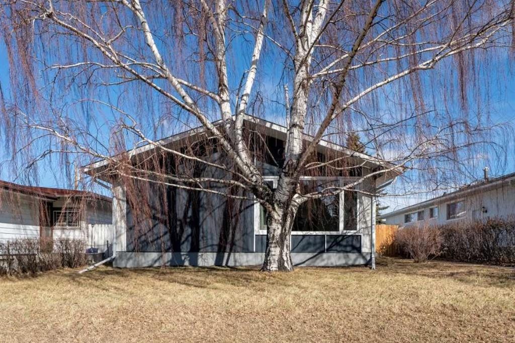 8 Van Horne Crescent Ne, Calgary, AB - Outdoor