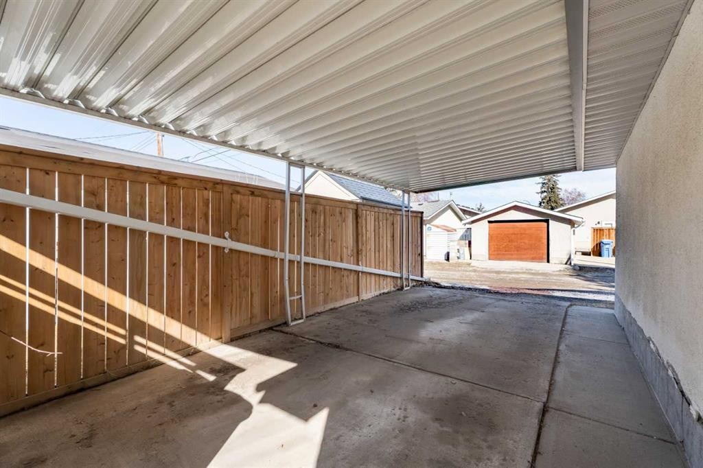 8 Van Horne Crescent Ne, Calgary, AB - Outdoor With Exterior