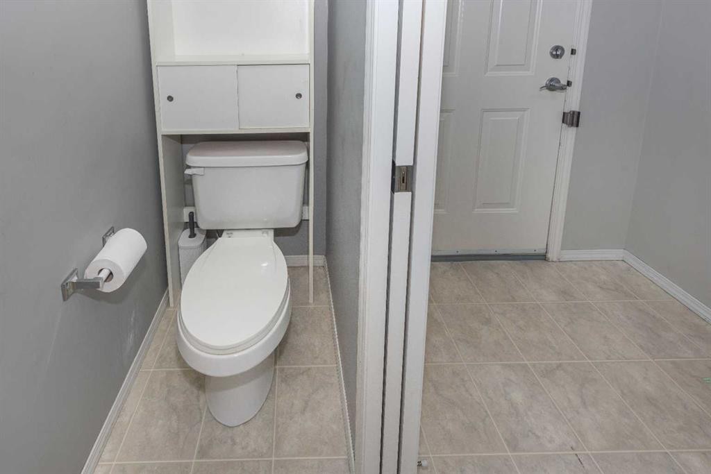 171 Saddlemead Green Ne, Calgary, AB - Indoor Photo Showing Bathroom