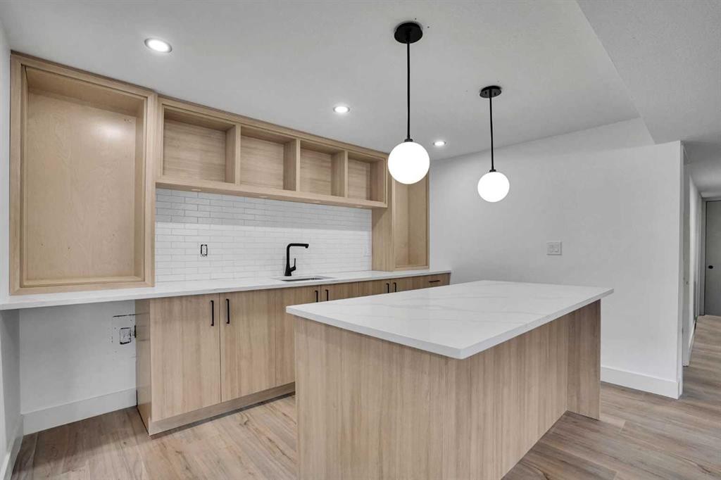 908 Stonehaven Road Sw, Calgary, AB - Indoor Photo Showing Kitchen