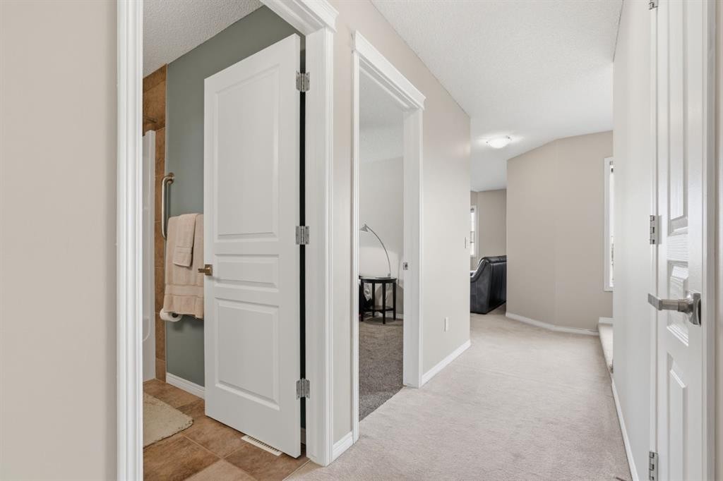 283 Springmere Link, Chestermere, AB - Indoor Photo Showing Other Room