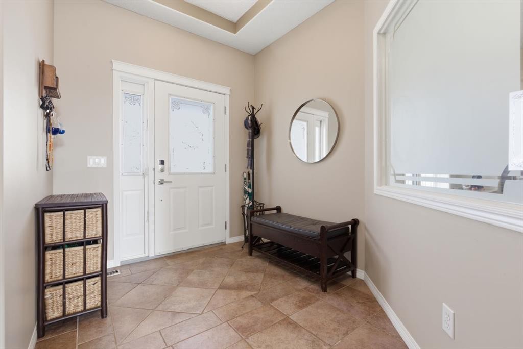 283 Springmere Link, Chestermere, AB - Indoor Photo Showing Other Room