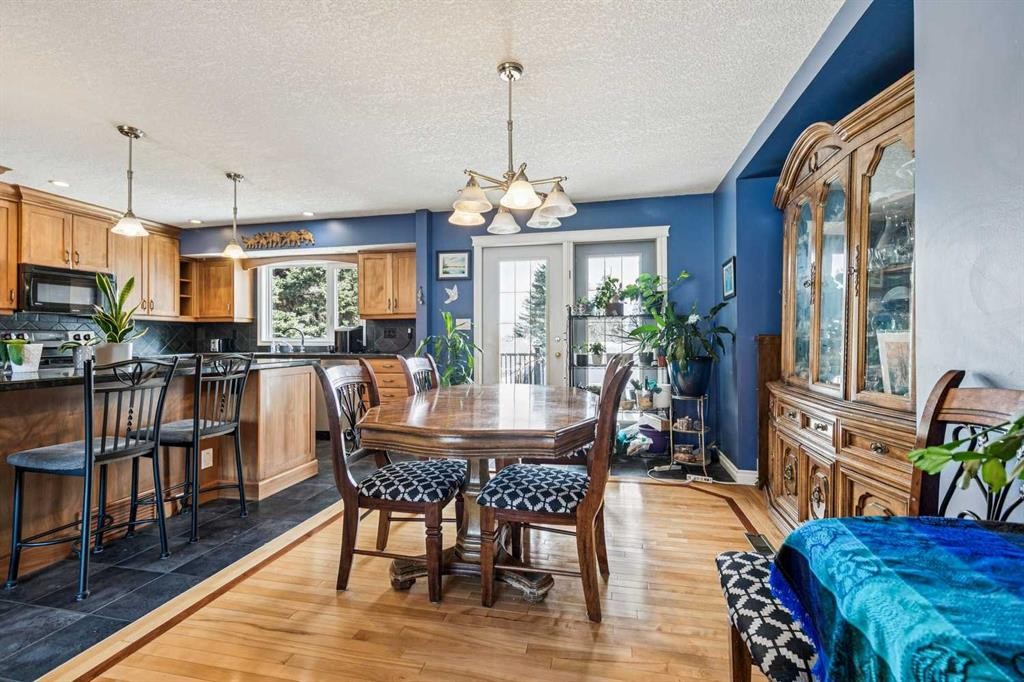 443 Brookmere Crescent Sw, Calgary, AB - Indoor Photo Showing Dining Room