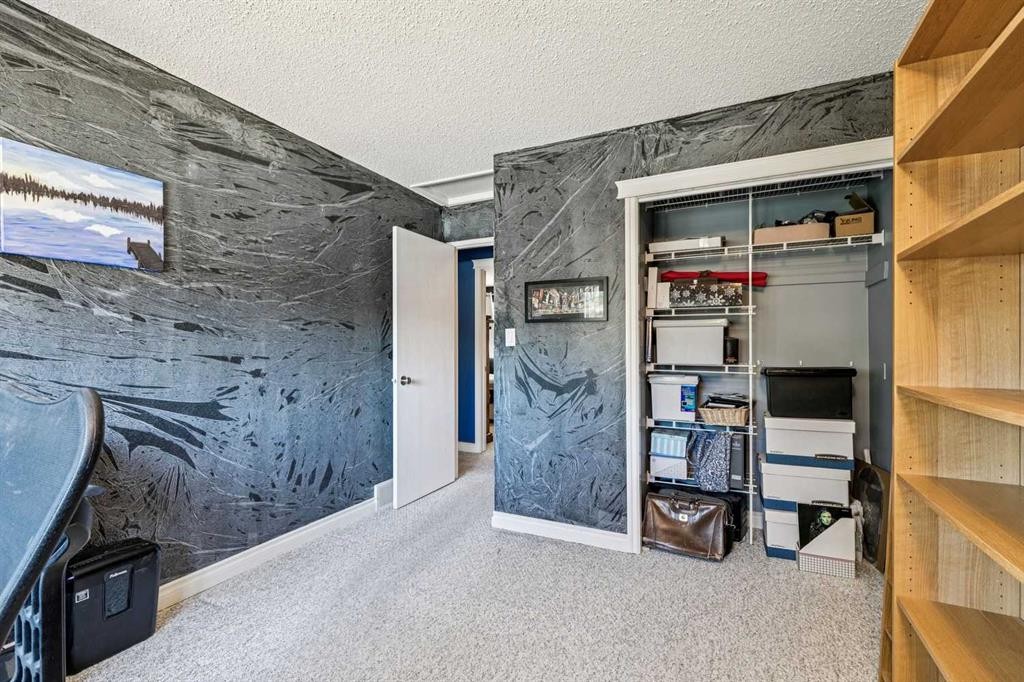 443 Brookmere Crescent Sw, Calgary, AB - Indoor