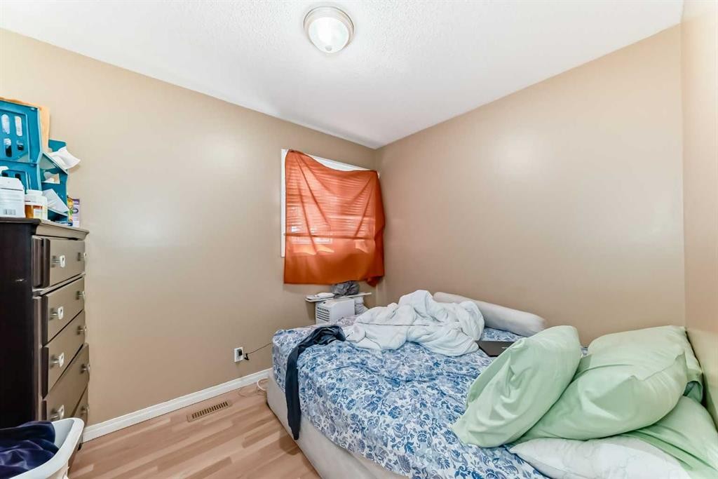 659 Maryvale Way Ne, Calgary, AB - Indoor Photo Showing Bedroom