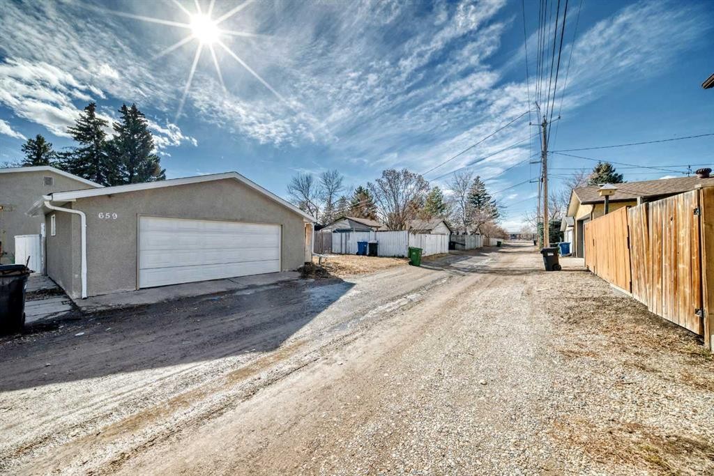 659 Maryvale Way Ne, Calgary, AB - Outdoor