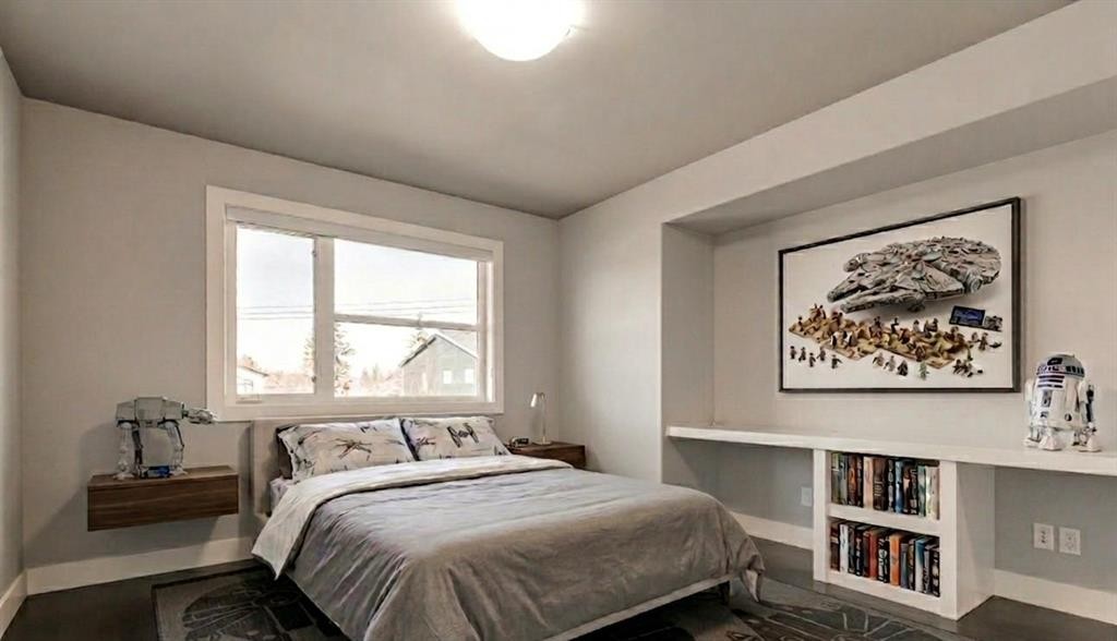 1711 27 Street Sw, Calgary, AB - Indoor Photo Showing Bedroom