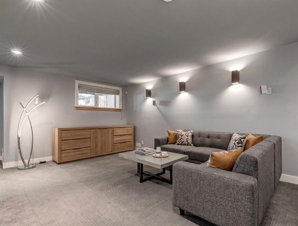 1711 27 Street Sw, Calgary, AB - Indoor