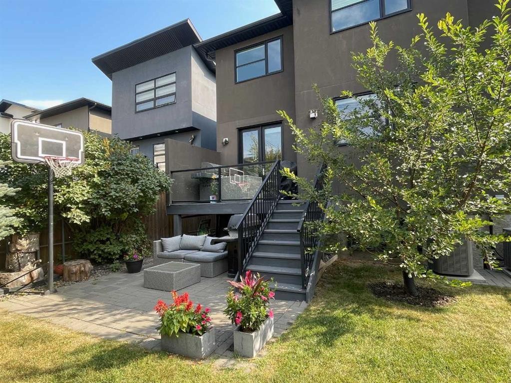 1711 27 Street Sw, Calgary, AB - Outdoor