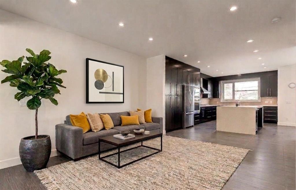 1711 27 Street Sw, Calgary, AB - Indoor