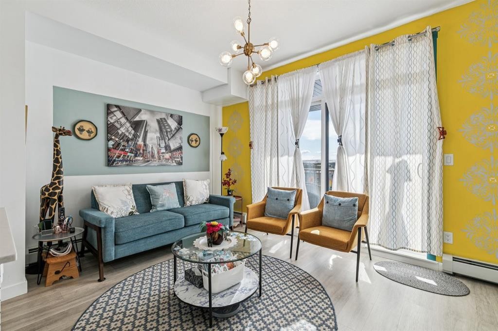 4404-200 Seton Circle Se, Calgary, AB - Indoor Photo Showing Living Room