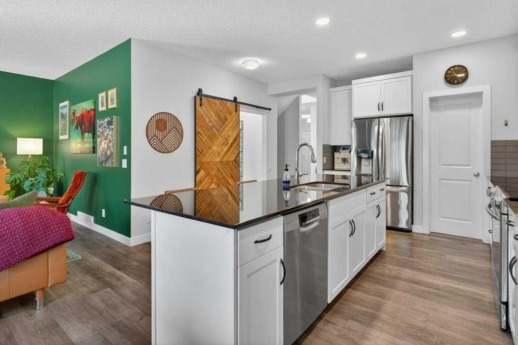 1091 Brightoncrest Green Se, Calgary, AB - Indoor Photo Showing Kitchen With Upgraded Kitchen