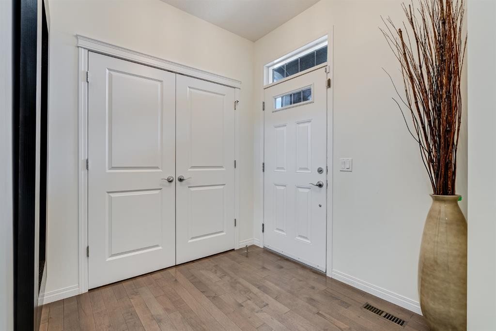 117 Mahogany Place Se, Calgary, AB - Indoor Photo Showing Other Room