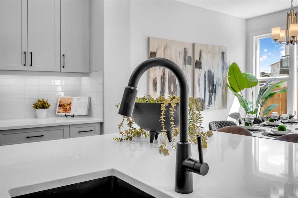 55 Amblehurst Link Nw, Calgary, AB - Indoor Photo Showing Kitchen