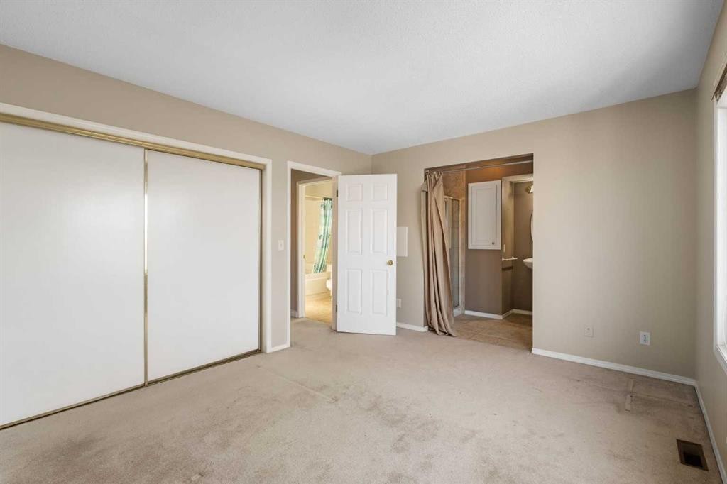 103 Riverside Way Se, Calgary, AB - Indoor Photo Showing Other Room