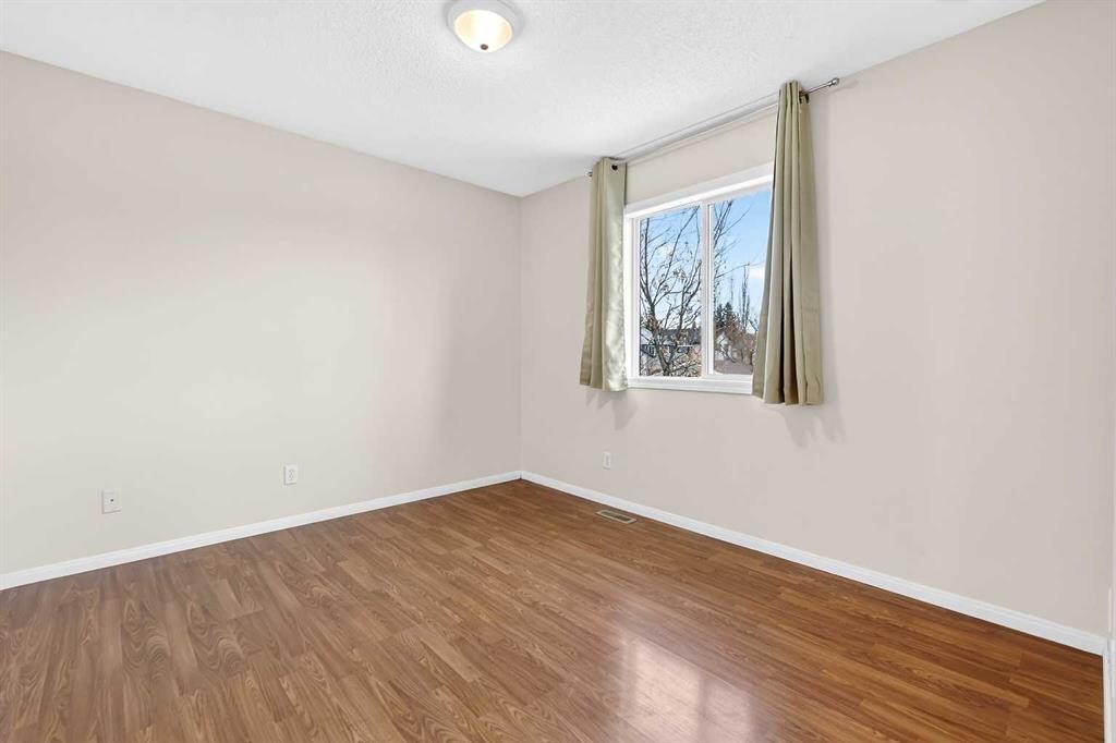 159 Shawglen Road Sw, Calgary, AB - Indoor Photo Showing Other Room