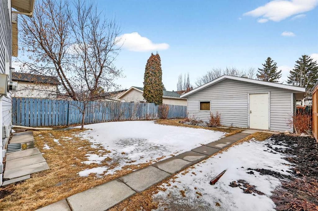 159 Shawglen Road Sw, Calgary, AB - Outdoor