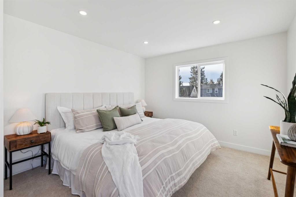 4547 Passchendaele Road Sw, Calgary, AB - Indoor Photo Showing Bedroom