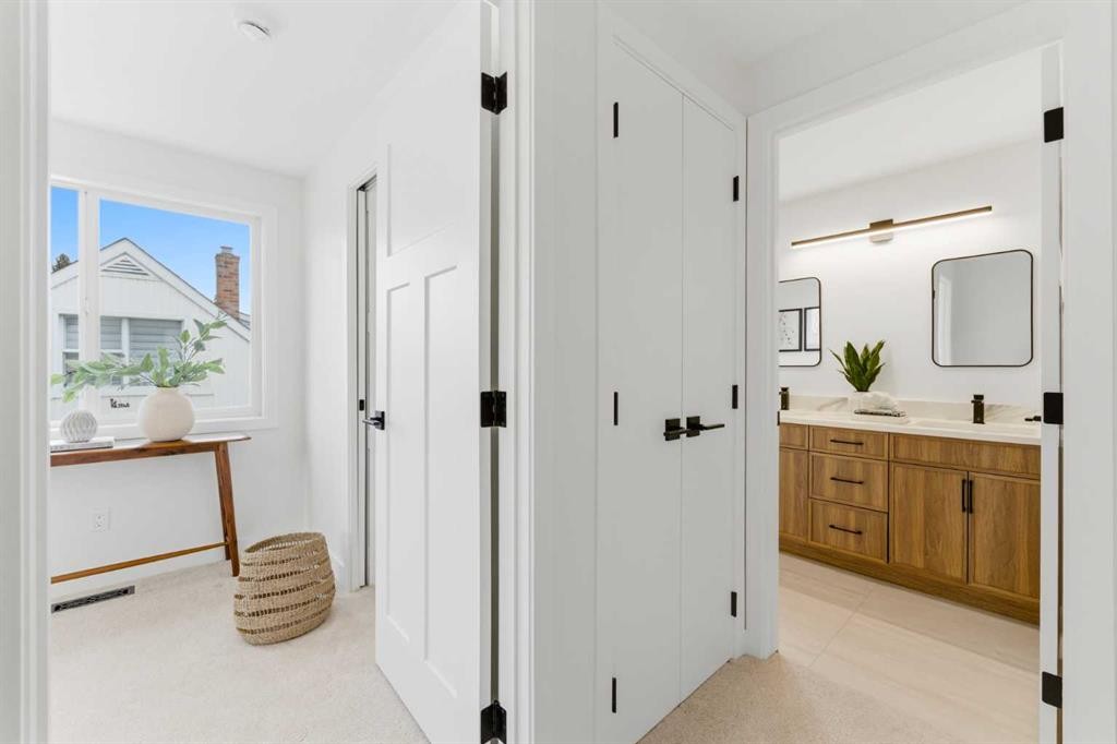 4547 Passchendaele Road Sw, Calgary, AB - Indoor Photo Showing Other Room